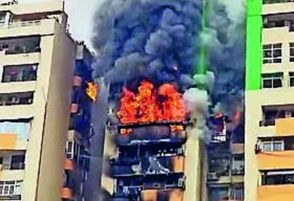 Parked cars, park wall, awnings: What hampered Indirapuram firefighting operation