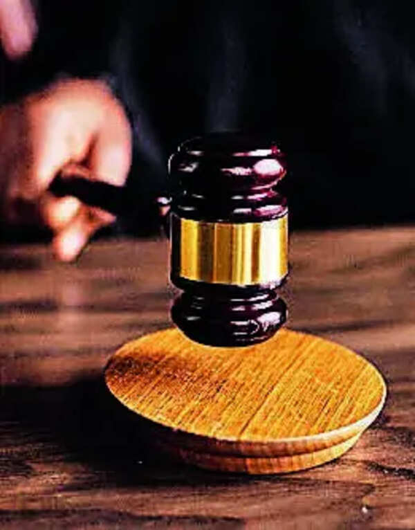 SC collegium approves appointment of 6 Additional Bombay HC Judges as permanent Judges