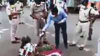 Govt officer buys all vegetables from this street vendor to enforce lockdown   