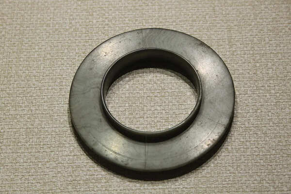 In 1929, a farmer pulled jade from a muddy ditch and opened the story of China’s lost Bronze Age kingdom