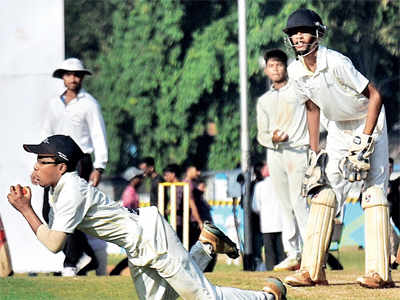 Harris Shield final: Al Barkaat take charge after Vivekanand’s batting collapse