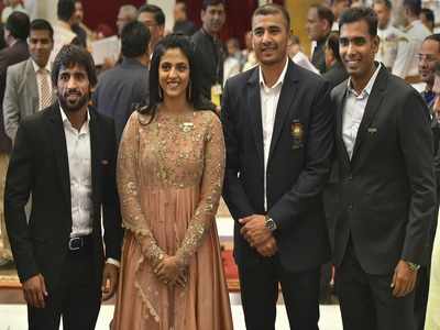 Sunil Chhetri, Sharath Kamal among sportsperson awarded by President Ram Nath Kovind