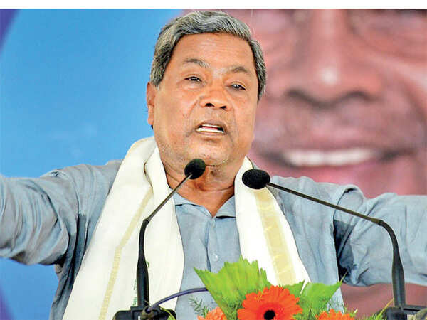 Siddaramaiah takes up JDS challenge, to contest from Gowda bastion