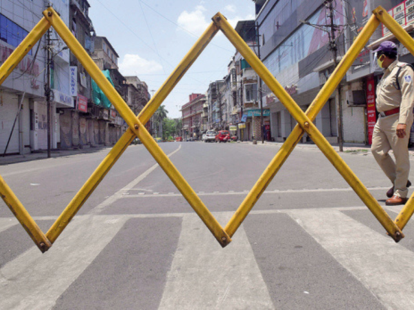 Total lockdown: Over 600 arrested for violations in Indore