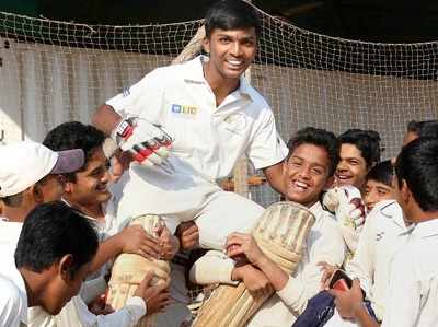 15-year-old Mumbai schoolboy Pranav Dhanawade makes world record
1000-plus score
