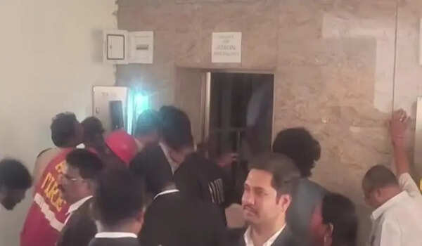 Lawyers trapped for 2 hours as lift malfunctions in Vijayawada court