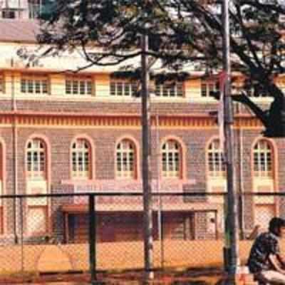MNS's student admission '˜request' raises hackles at Khar school