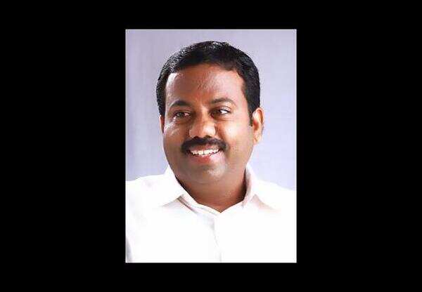 Husain defies Kodiyeri's diktat to surrender