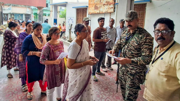 With no repolling recommendations, Bengal & Tamil Nadu break 'past pattern', says EC
