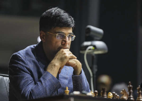Tata Steel India Rapid: Vishwanathan Anand in lead, Arjun Erigaisi struggles