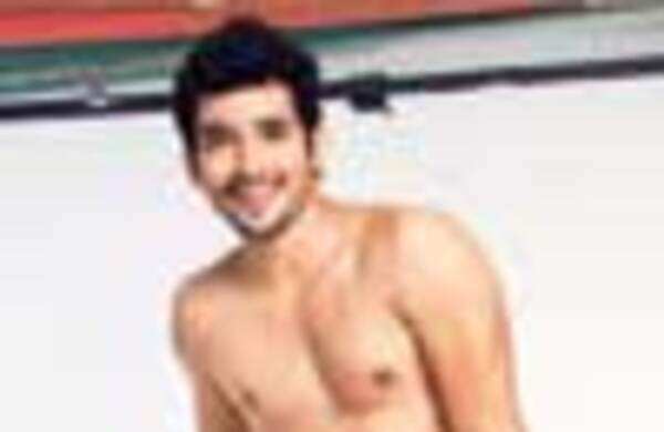 A girlfriend is a mental block: Diganth