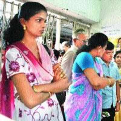 Confusion galore at Aadhar centres