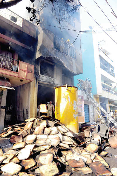 Two charred to death in private complex fire