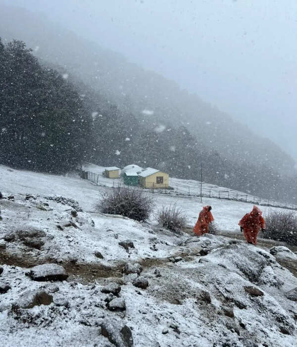 ‘Rare’ April snowfall, rain lash Uttarakhand; Char Dham yatra preparations hit