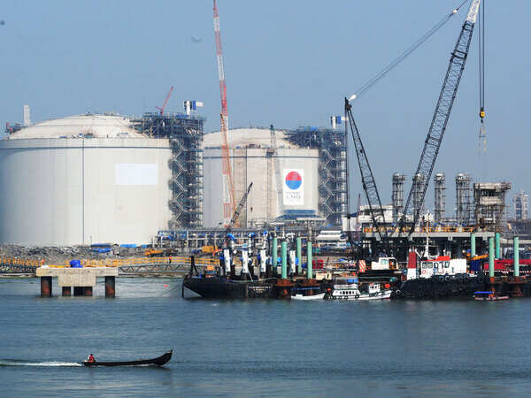 Gas consumption up 19% in February on falling LNG prices