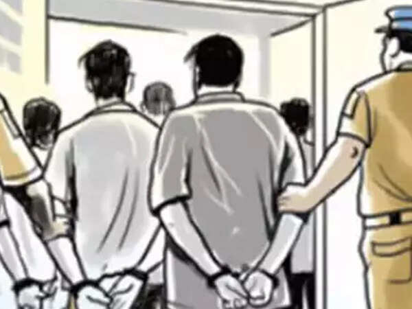 Four nabbed in Rakabganj robbery case