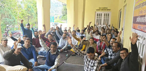 Over 4k engineers on strike, infra works come to standstill