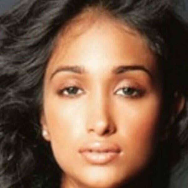 Jiah Khan, Michael Jackson are the living dead on social media