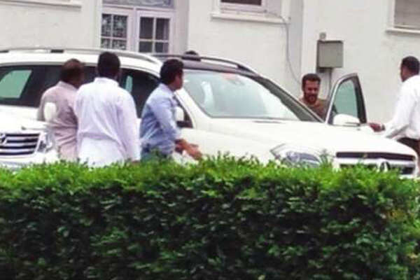 Salman back in action in Srinagar