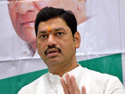 Maharashtra minister Dhananjay Munde tests COVID positive for second time