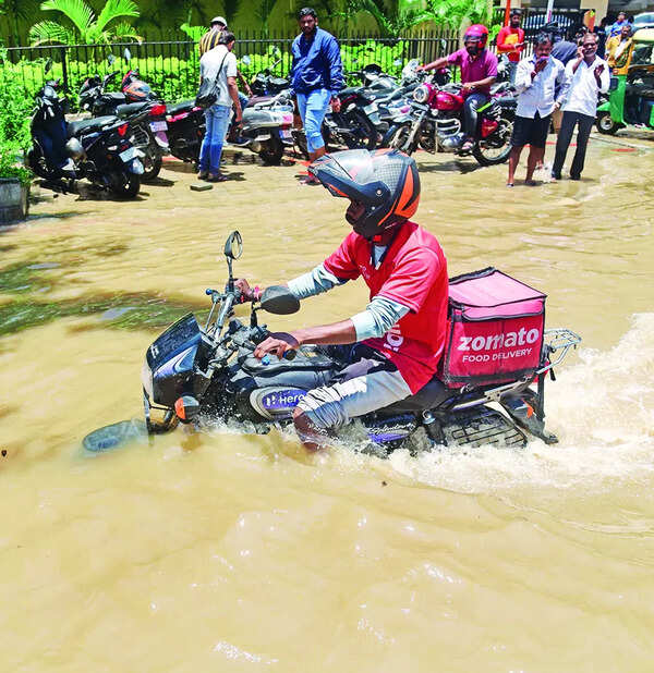 Bengaluru comes to a standstill