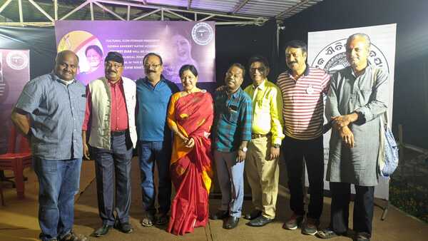 Veteran singer Trupti Das took CHW Khati attendees on a journey into her musical past