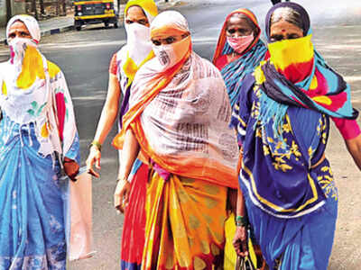 'Societies that deny entry to maids will face action; milk and vegetable sellers, newspaper vendors should be allowed' 'Societies that deny entry to maids will face action; milk and vegetable sellers, newspaper vendors should be allowed'