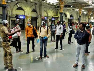 Central Railway to take strict action against those violating social distancing norms