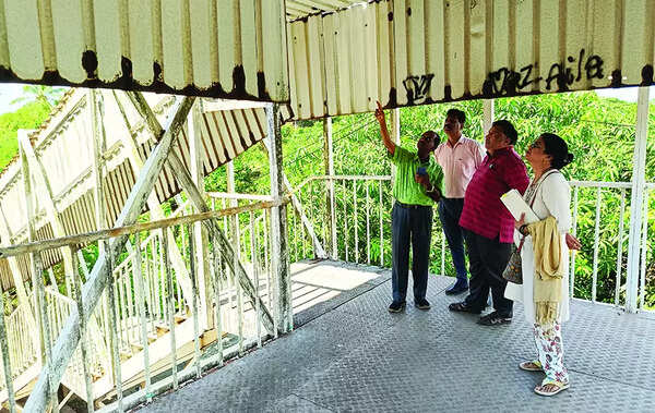 Dismantle Miramar’s foot overbridge, suggests GEC