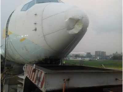 SpiceJet's stranded plane cleared from grass area at Mumbai airport