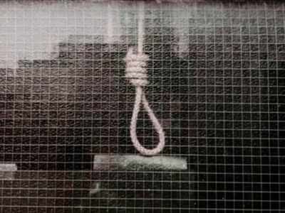 Kerala: Girl hangs herself to death in Kollam district