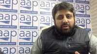 Delhi: AAP MLA Amanatullah distributes cheques to Imams 