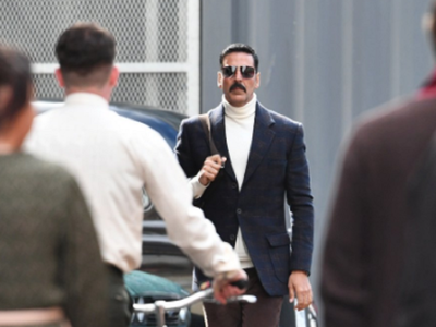 Akshay Kumar's retro look from Bell Bottom goes viral from the sets as he shoots in Scotland