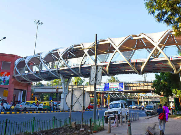 Delhi: Pedestrians can beat congestion at ITO junction by walking in air
