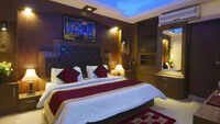 Let hotels, gyms open: Kejriwal government to Delhi LG 