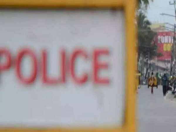 Surat: Car rams into tree near Aangaldhara village; three dead, two injured
