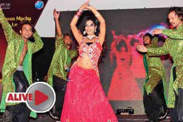 SBI employees have a blast at a party thrown by R K Krishnamoorti in Raipur