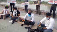 Chandigarh: NSUI holds 'Boot Polish Campaign' against Central government 