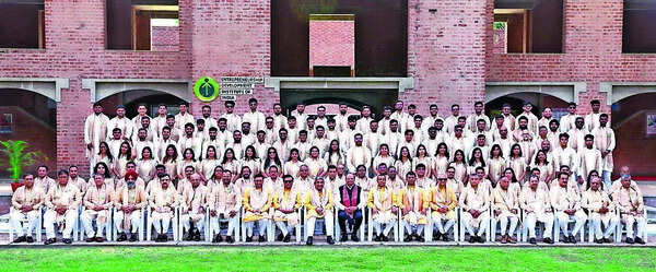 At EDII convocation, startups drown placement chatter