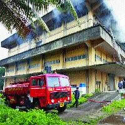 Fire at CCI bldg in Kalamboli steel market, bank documents reduced to ash