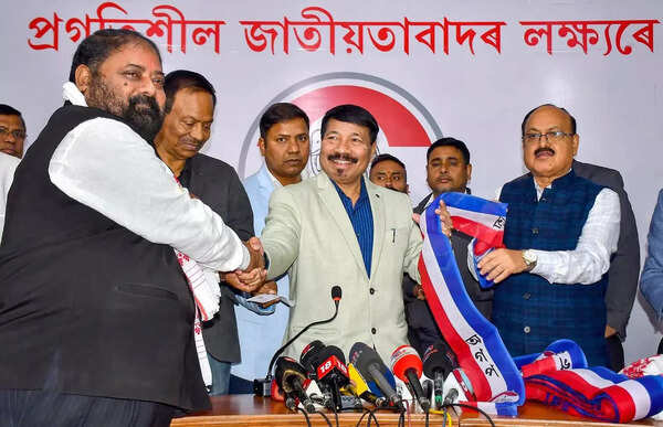 Under shadow of the lotus, regional outfits keep shrinking