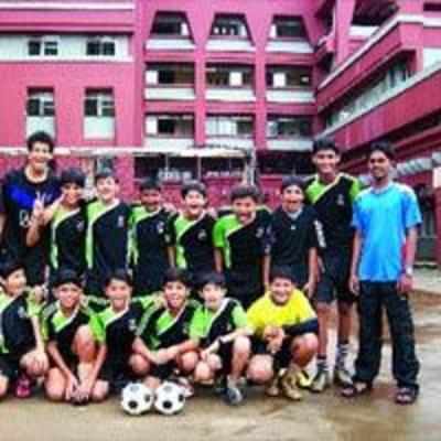Ryan-Kharghar bags u-14 district Subroto Cup football title