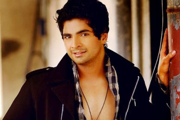Karan ‘Naitik’ Mehra turns a year older