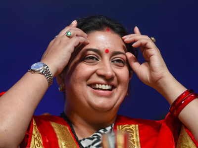 Photo: Smriti Irani blames Karan Johar's hampers for her weight gain