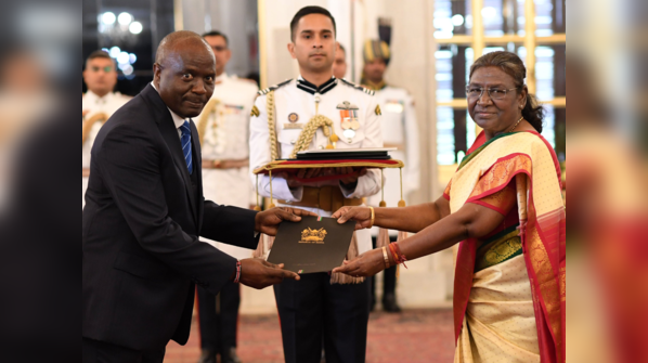 Droupadi Murmu receives Kenya high commissioner's credentials