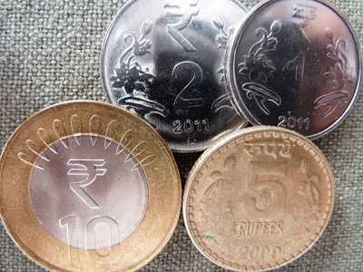 Finance ministry plays down rupee fall, says panic in market unwarranted