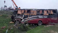 5 dead, 18 injured after bus overturns on Lucknow-Agra expressway 