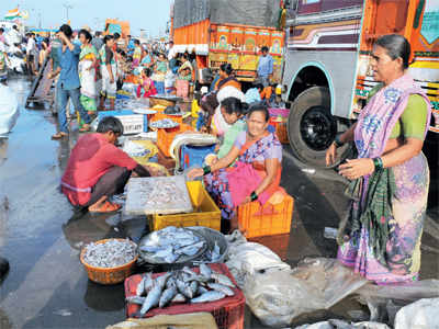 Fish market gets a dhakka out of its 176-yr-old home