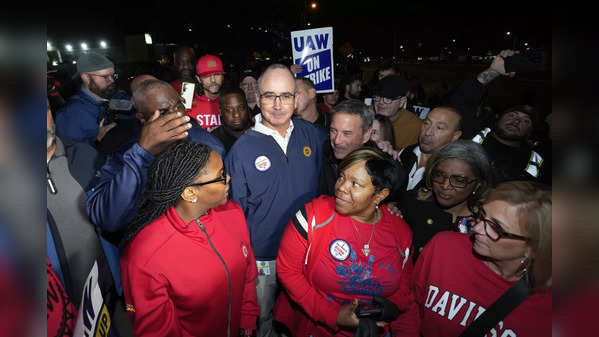 Explainer: US auto workers are on strike against Ford, GM, Stellantis