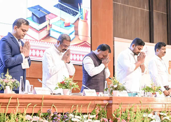 Odisha CM launches app for girls in HEI to register complaints